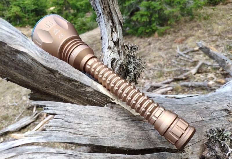 Olight Javelit Pro